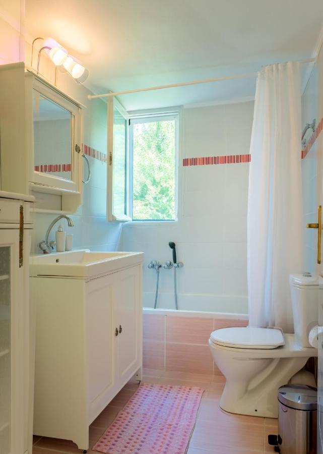 Apartament Avelia Pink Asprogerakata Zewnętrze zdjęcie